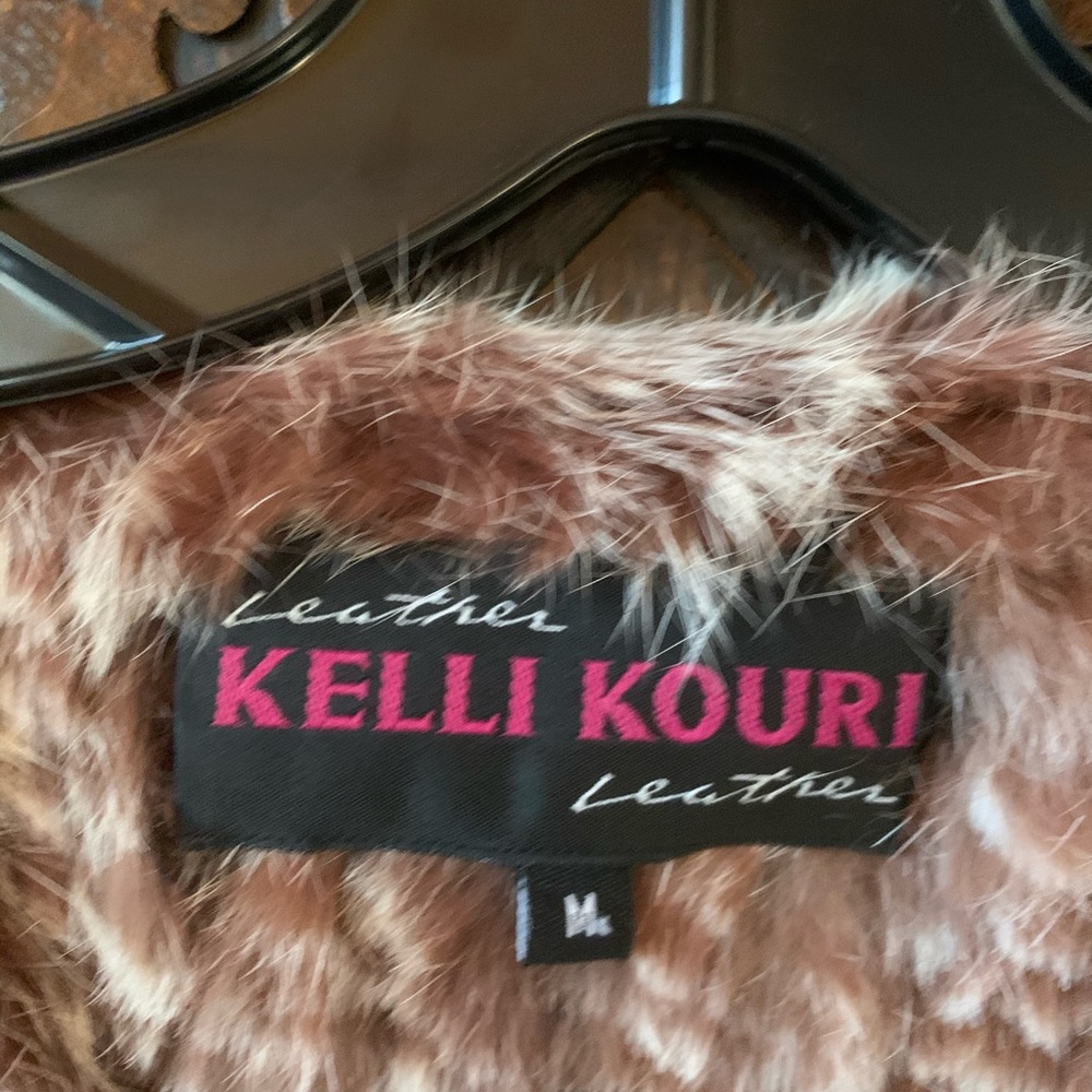 Knitted Rabbit Fur Vest - Picture 3 of 4